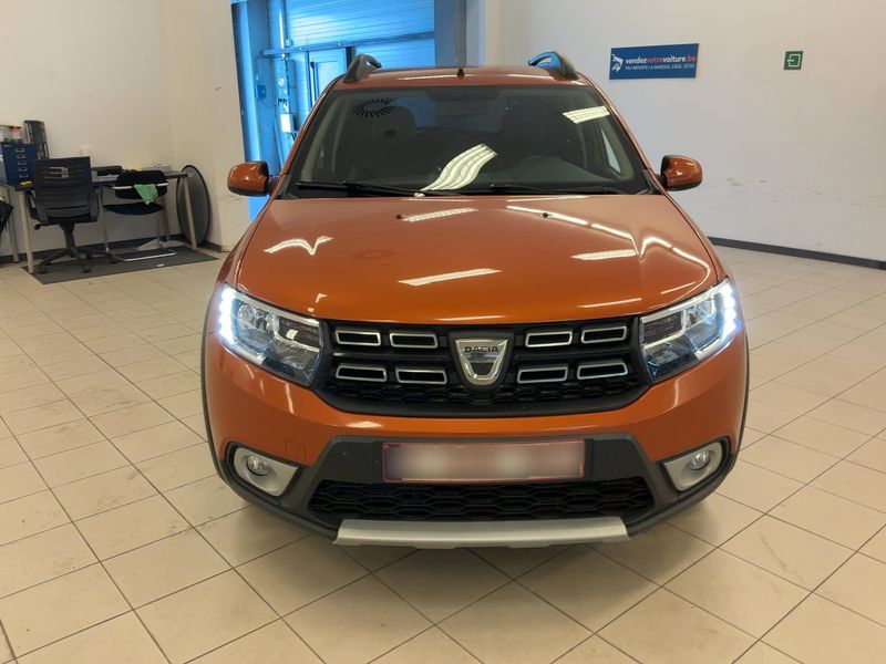 Dacia Sandero 1.5 dCi Stepway Celebration 2017 – снимка 9