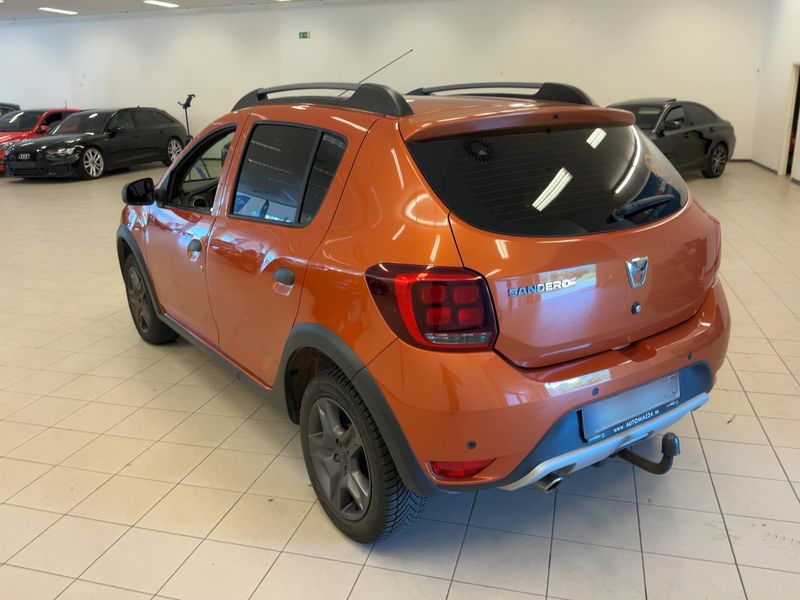 Dacia Sandero 1.5 dCi Stepway Celebration 2017 – снимка на щета