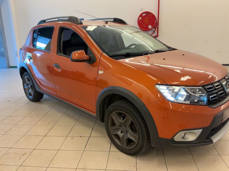 Dacia Sandero 1.5 dCi Stepway Celebration 2017 – снимка на щета