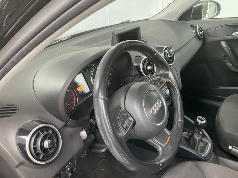 Audi A1 Sportback 1.2 TFSI Admired 2014 – снимка 27