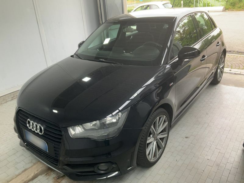 Audi A1 Sportback 1.2 TFSI Admired 2014 – снимка 1