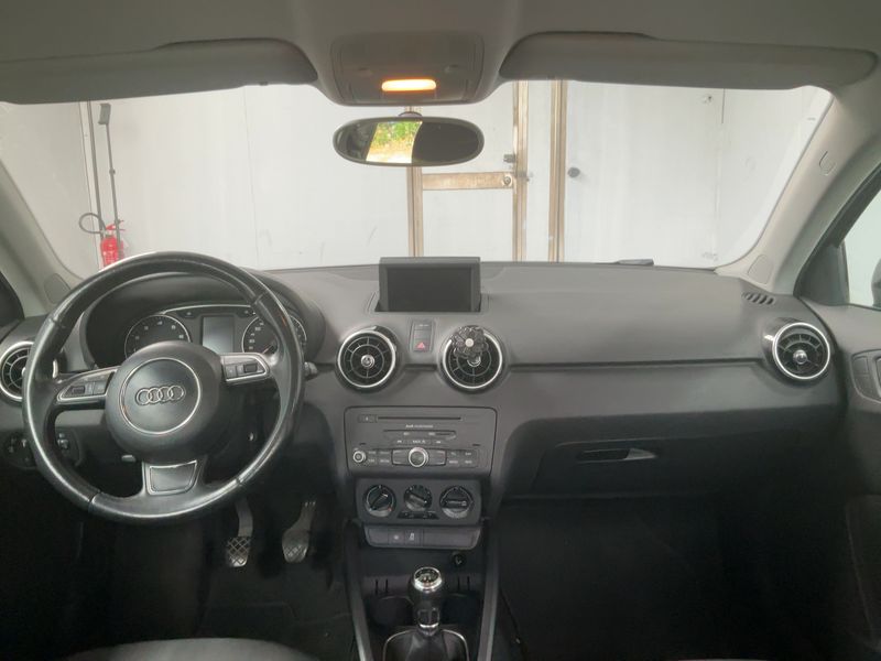 Audi A1 Sportback 1.2 TFSI Admired 2014 – снимка 17