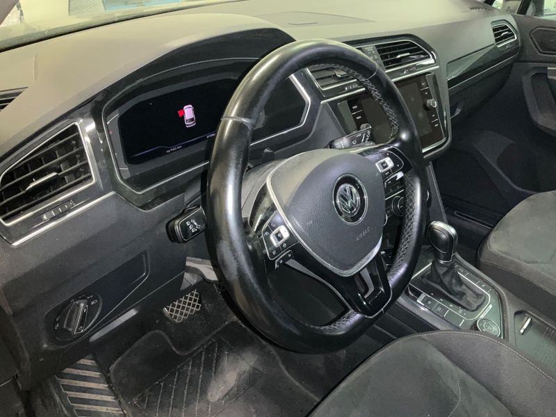 Volkswagen Tiguan 2.0 TDI Advance 4Motion BlueMotion Tech 2019 – снимка 25