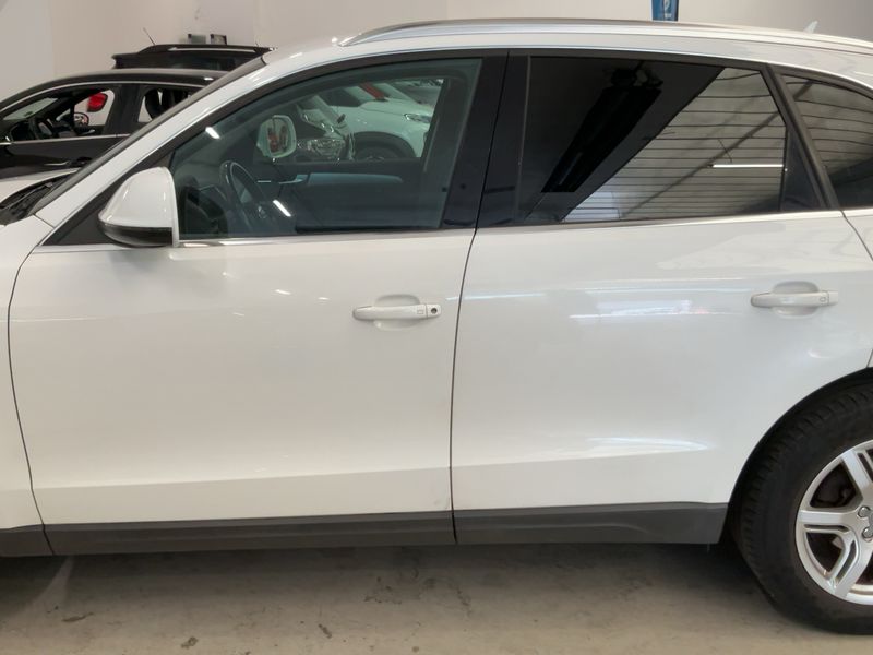 Audi Q5 2.0 TDI quattro 2011 – снимка 4