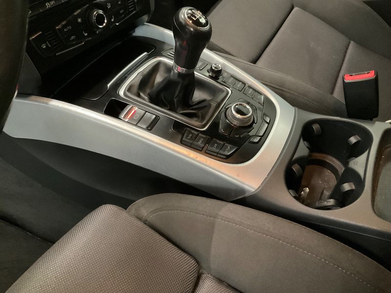 Audi Q5 2.0 TDI quattro 2011 – снимка 31