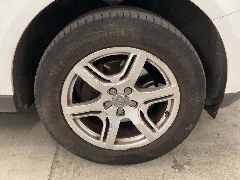 Audi Q5 2.0 TDI quattro 2011 – снимка 11