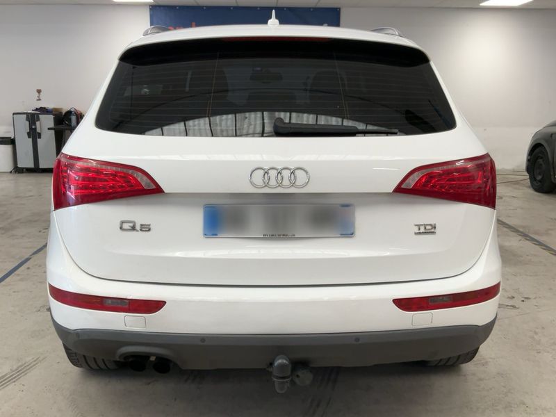 Audi Q5 2.0 TDI quattro 2011 – снимка 7