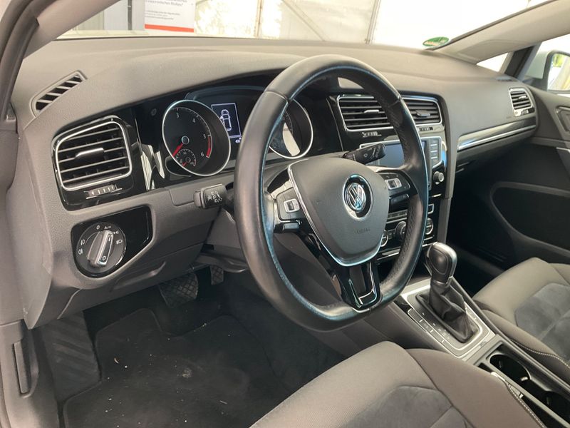Volkswagen Golf VII 2.0 TDI Highline BlueMotion Tech 2016 – снимка 25