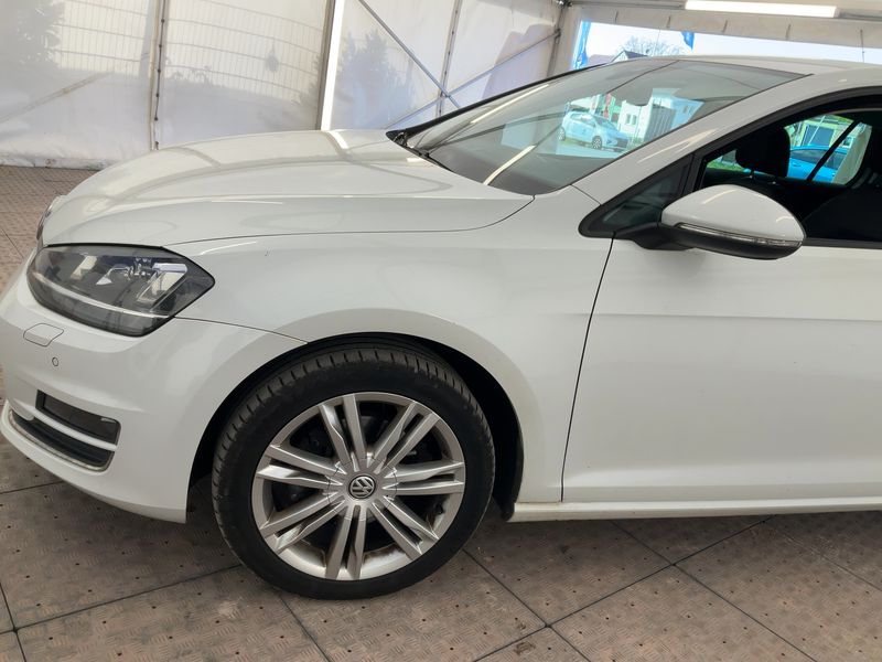 Volkswagen Golf VII 2.0 TDI Highline BlueMotion Tech 2016 – снимка 2