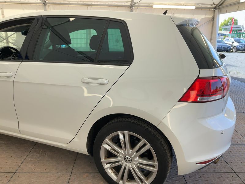 Volkswagen Golf VII 2.0 TDI Highline BlueMotion Tech 2016 – снимка 6