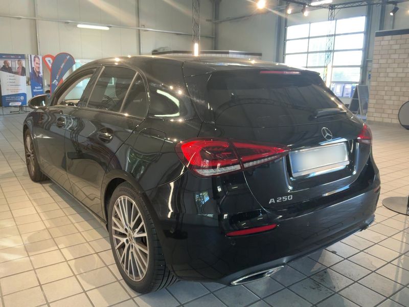 Mercedes-Benz A-Klasse A 250 2021 – снимка 6