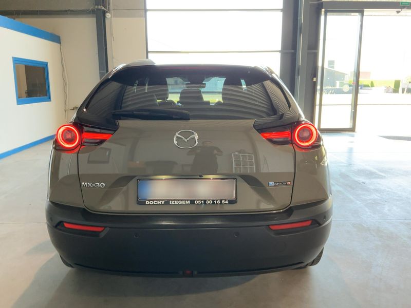 Mazda MX-30 electric drive 125 kW Makoto R-EV 2024 – снимка 7