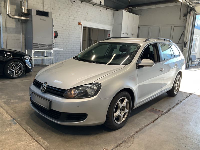 Volkswagen Golf VI 1.6 TDI Trendline BlueMotion Tech 2011