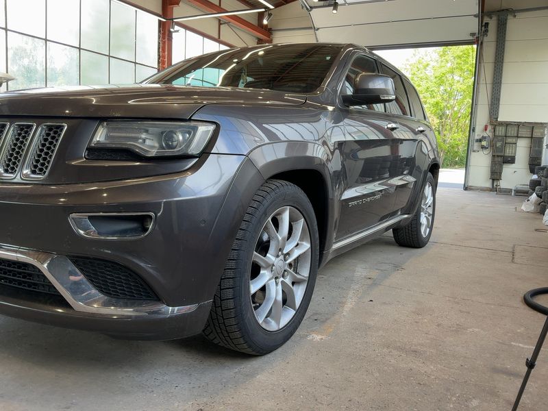 Jeep Grand Cherokee 3.0 CRD Summit 2014 – снимка 2