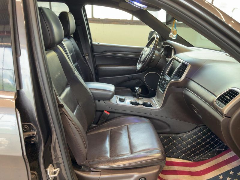 Jeep Grand Cherokee 3.0 CRD Summit 2014 – снимка 17