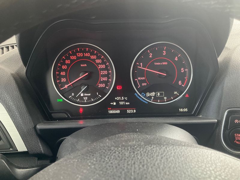BMW 1er 118d Sport Line 2016 – снимка 19