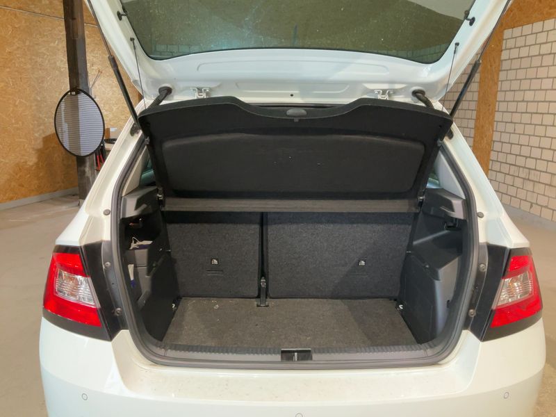 Skoda Fabia 1.4 TDI Edition 2015 – снимка 15