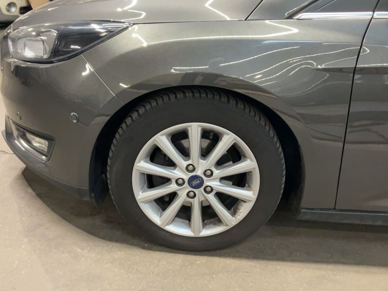 Ford Focus 1.0 EcoBoost Titanium 2018 – снимка 3