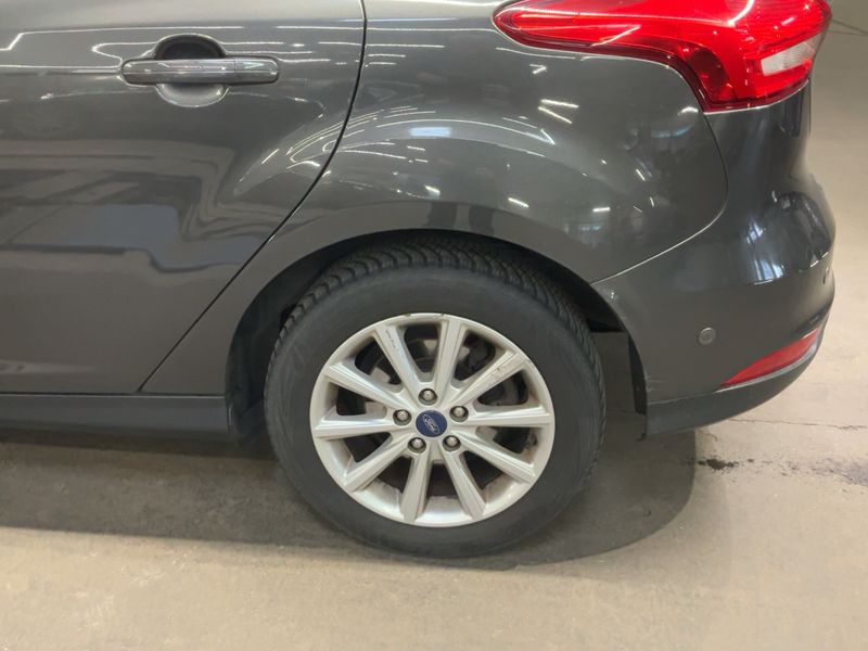 Ford Focus 1.0 EcoBoost Titanium 2018 – снимка 5