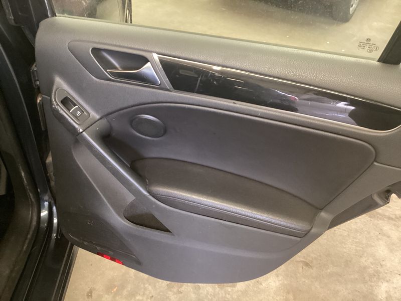 Volkswagen Golf VI 2.0 TDI GTD 2011 – снимка 31