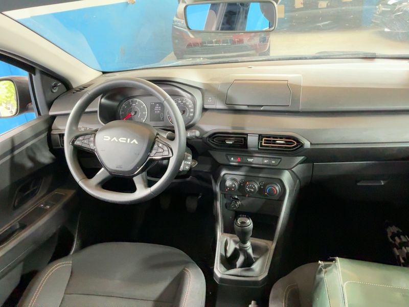 Dacia Sandero 1.0 TCe LPG Stepway Essential 2025 – снимка 17