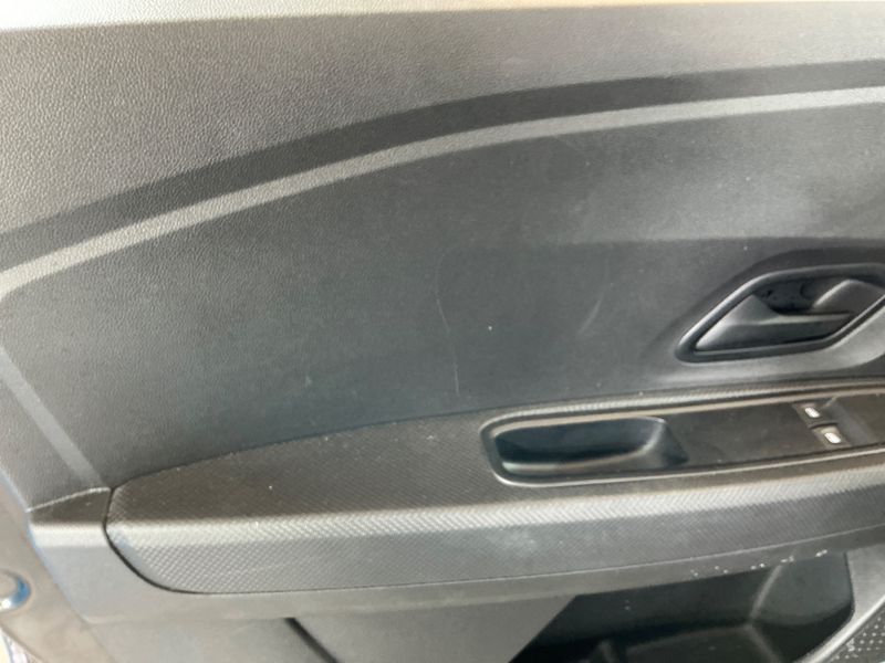 Dacia Sandero 1.0 TCe LPG Stepway Essential 2025 – снимка 26