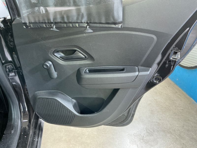 Dacia Sandero 1.0 TCe LPG Stepway Essential 2025 – снимка 23