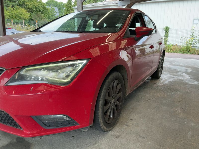 Seat Leon 1.2 TSI I-Tech 2015 – снимка 2