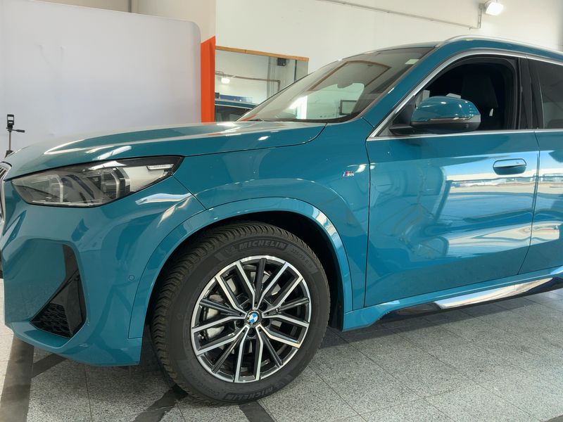 BMW X1 xDrive 23i Mild-Hybrid M Sport 2024 – снимка 2