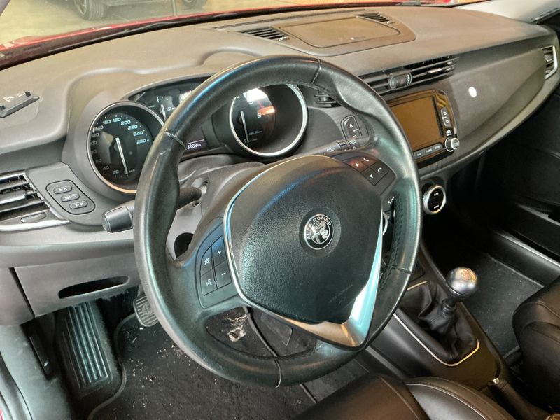 Alfa Romeo Giulietta 1.6 JTD Super 2016 – снимка 26