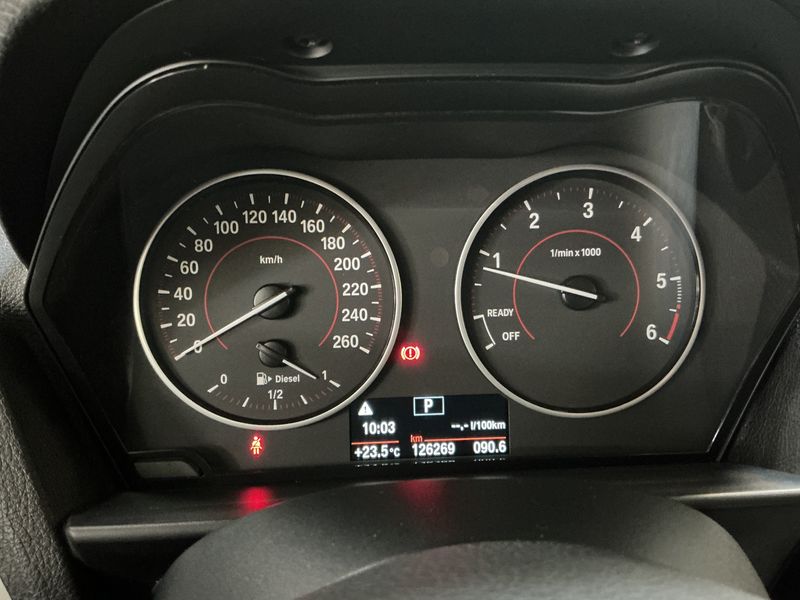 BMW 1er 116d Sport 2015 – снимка 18
