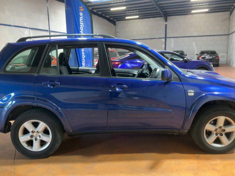 Toyota RAV 4 2.0 D-4D 4x4 2005 – снимка 10