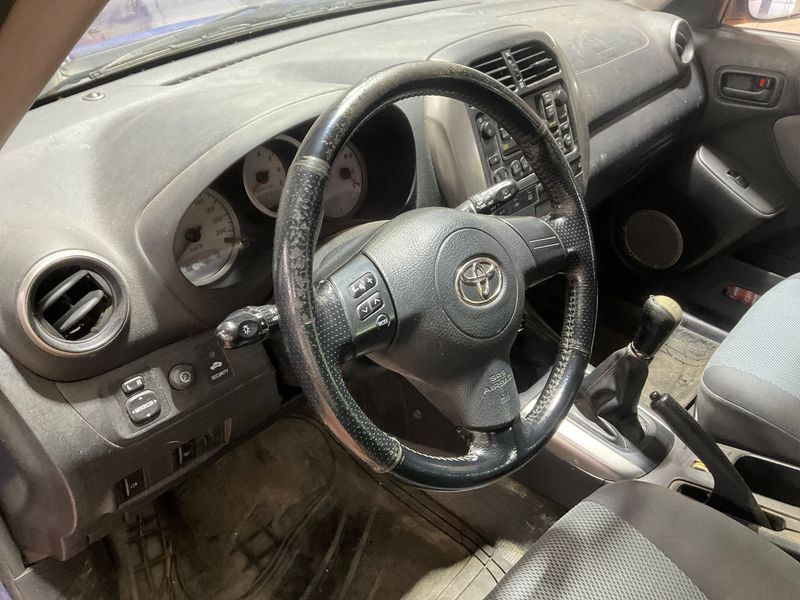 Toyota RAV 4 2.0 D-4D 4x4 2005 – снимка 27