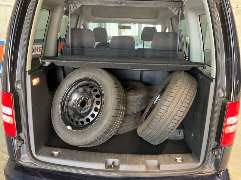 Volkswagen Caddy 1.6 TDI Team 2014 – снимка 38