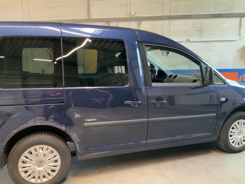 Volkswagen Caddy 1.6 TDI Team 2014 – снимка 10