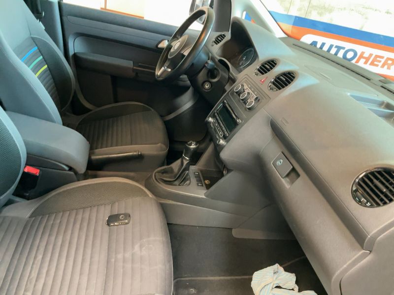 Volkswagen Caddy 1.6 TDI Team 2014 – снимка 17