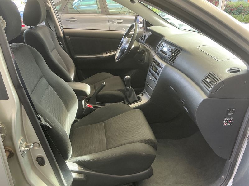 Toyota Corolla 2.0 D-4D Sol 2005 – снимка 3