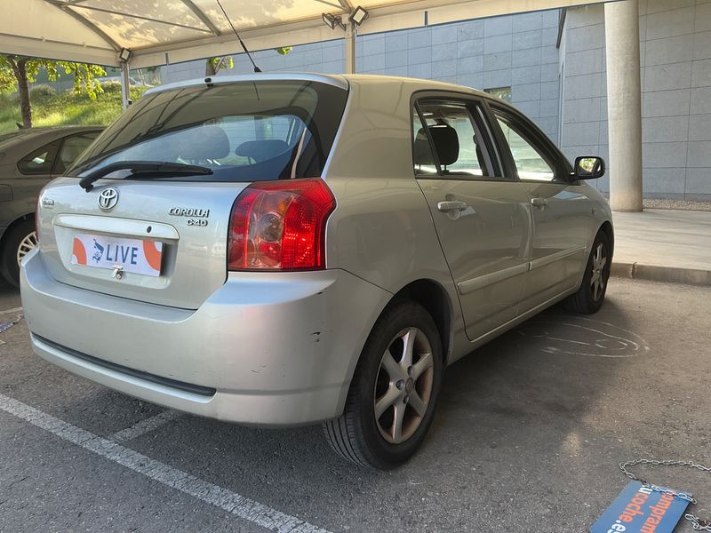 Toyota Corolla 2.0 D-4D Sol 2005 – снимка 2
