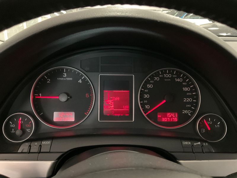 Audi A4 2.0 TDI 2006 – снимка 4