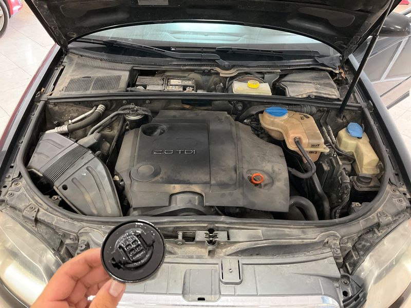 Audi A4 2.0 TDI 2006 – снимка на щета