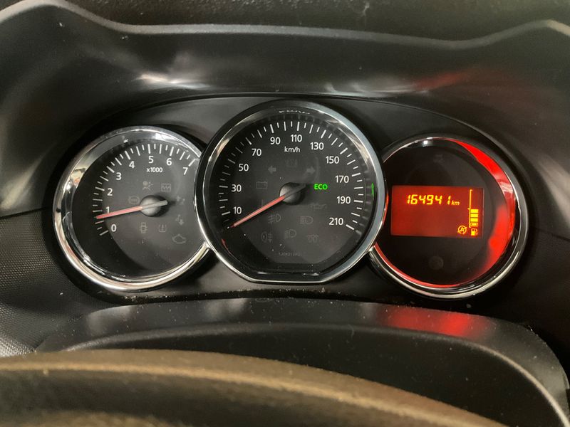 Dacia Duster 1.2 TCe Silver Line 4x2 2016 – снимка 4