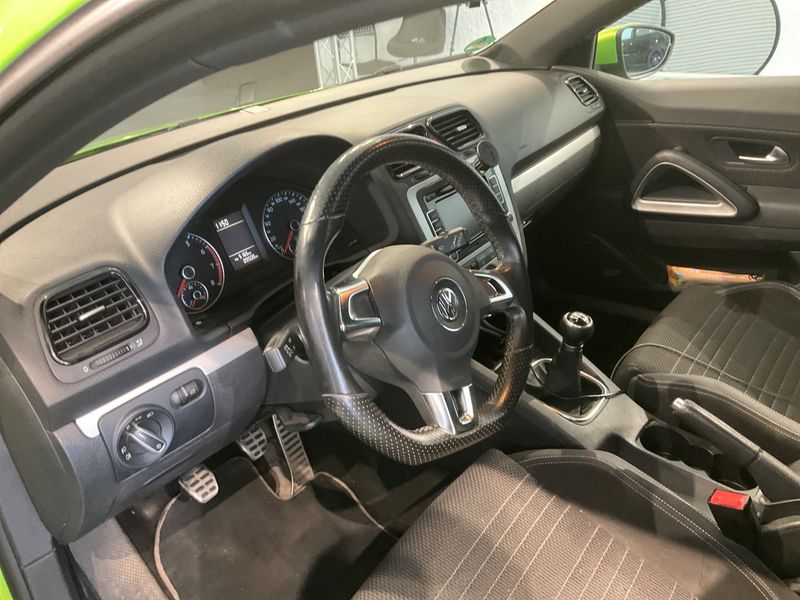 Volkswagen Scirocco 1.4 TSI 2009 – снимка 35