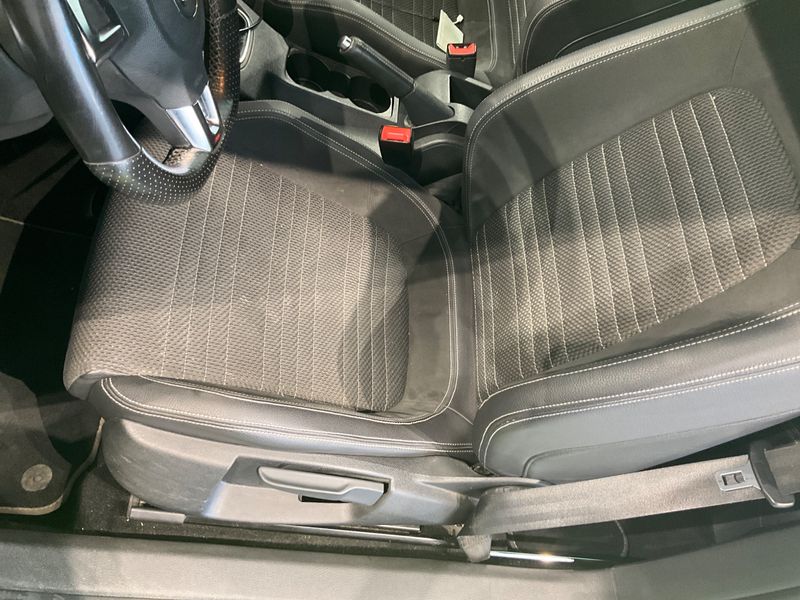 Volkswagen Scirocco 1.4 TSI 2009 – снимка 36