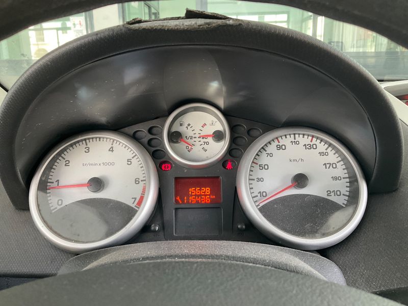 Peugeot 207 1.4 X Line 2010 – снимка 4