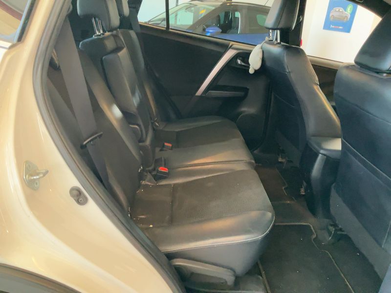 Toyota RAV 4 2.0 D-4D Style 2016 – снимка 19