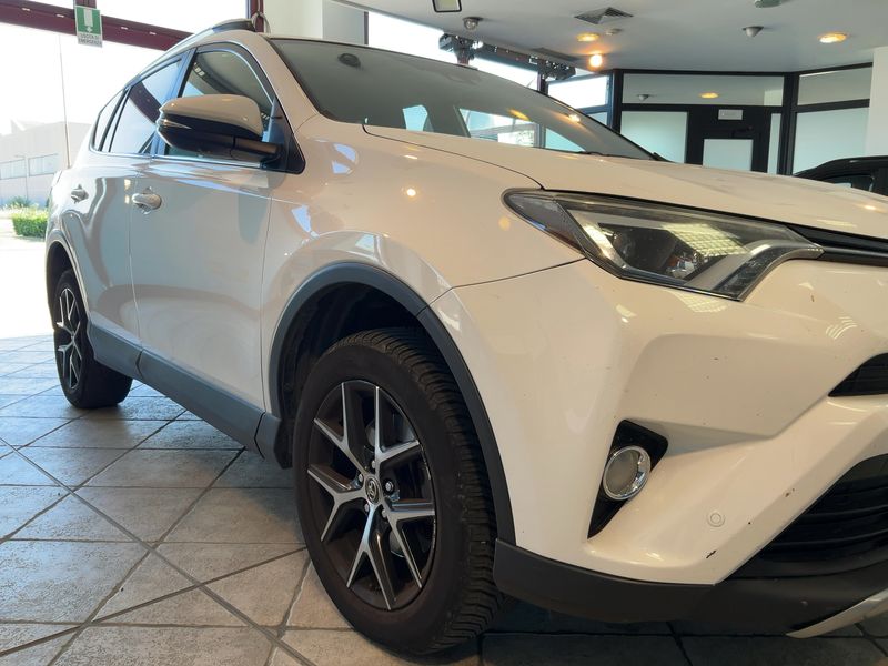 Toyota RAV 4 2.0 D-4D Style 2016 – снимка 12