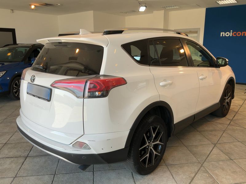 Toyota RAV 4 2.0 D-4D Style 2016 – снимка 8