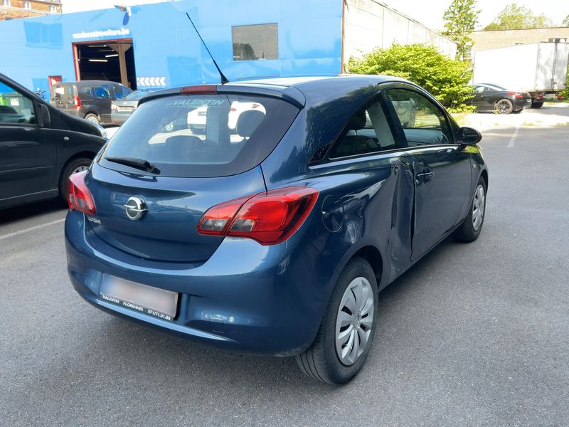 Opel Corsa 1.4 Edition 2015 – снимка 8