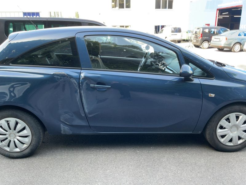 Opel Corsa 1.4 Edition 2015 – снимка 10