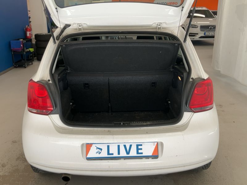 Volkswagen Polo 1.4 FSI Comfortline 2014 – снимка 16